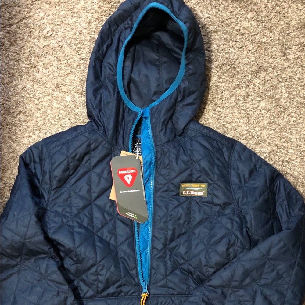 L.L. Bean pull over - Picture 4 of 8